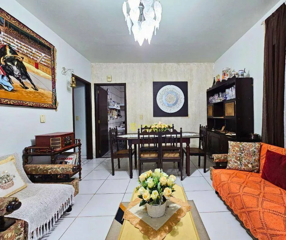 Casa com 3 dormitórios sendo 1 suíte, no bairro Fortaleza — foto 2