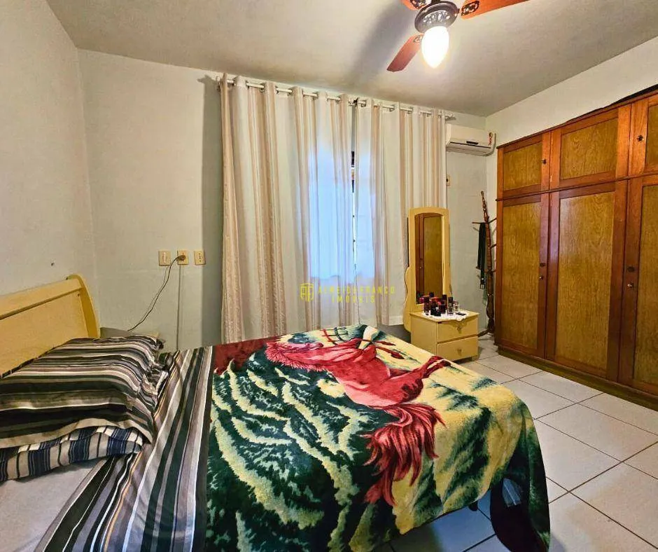 Casa com 3 dormitórios sendo 1 suíte, no bairro Fortaleza — foto 4