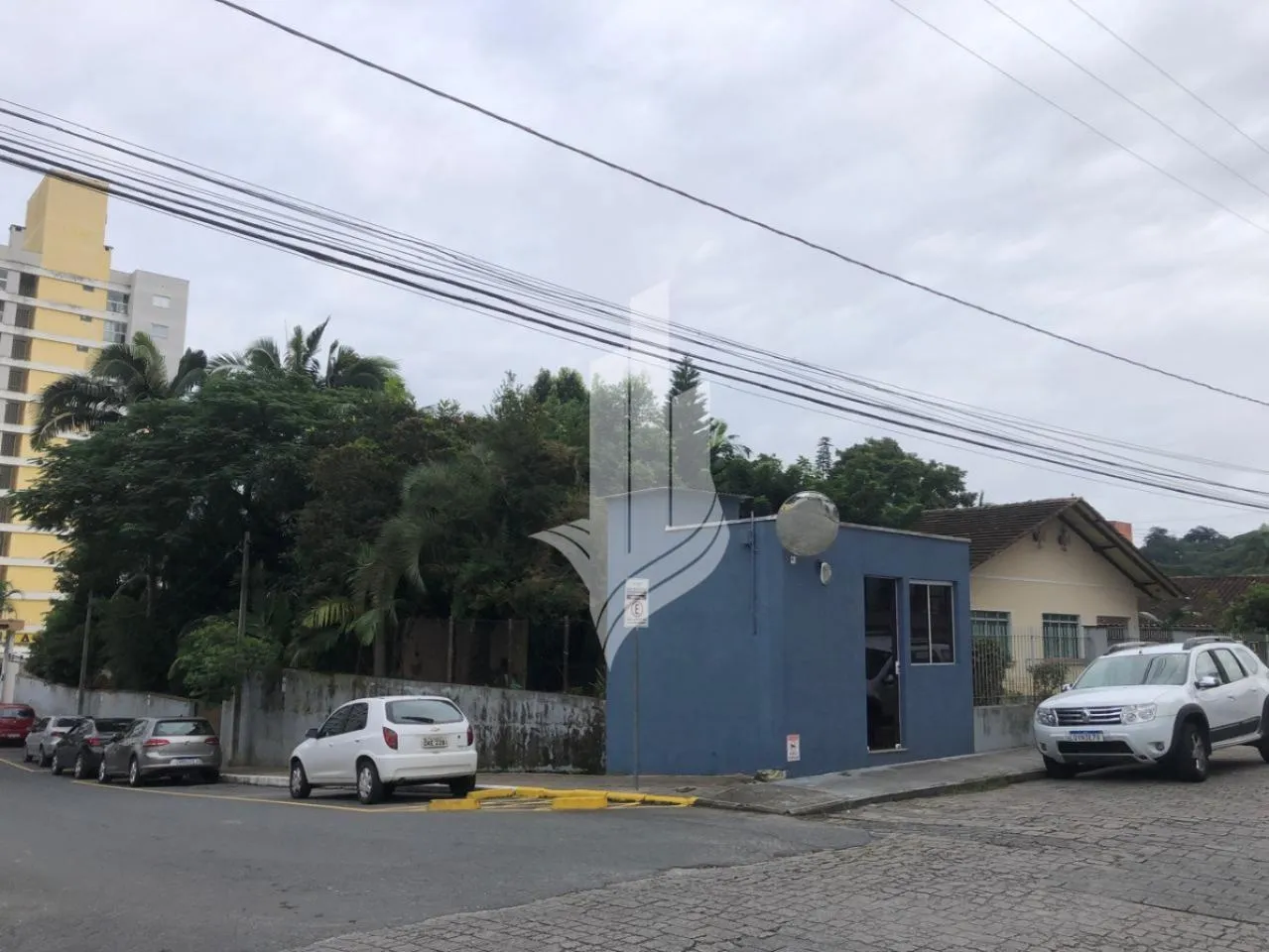 Amplo terreno de esquina, no Bairro Escola Agrícola — foto 2