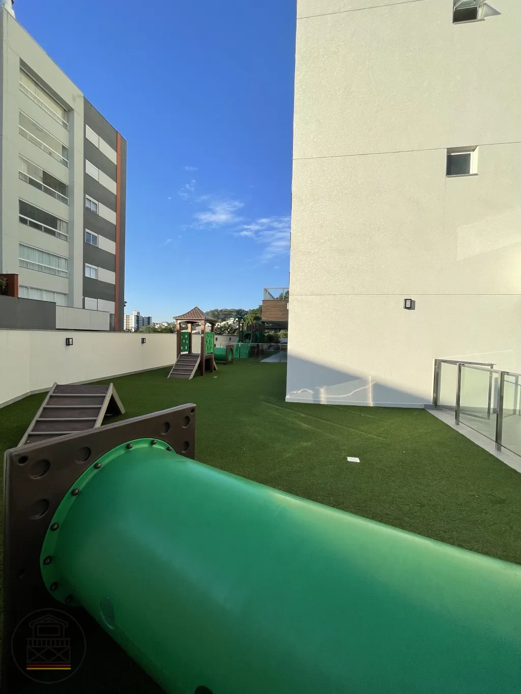Não é todo dia que aparece apartamento em andar alto e com o privilegio de ter uma vista fantástica! — foto 7