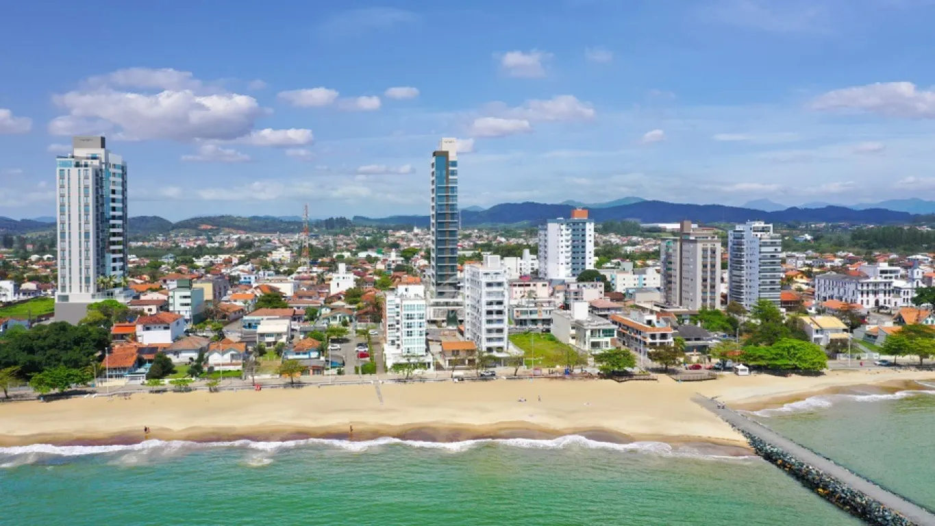 Apartamento com 03 suítes e área de lazer completa no Centro de Balneário Piçarras! Entrega prevista Março de 2026. COD 18918 — foto 7