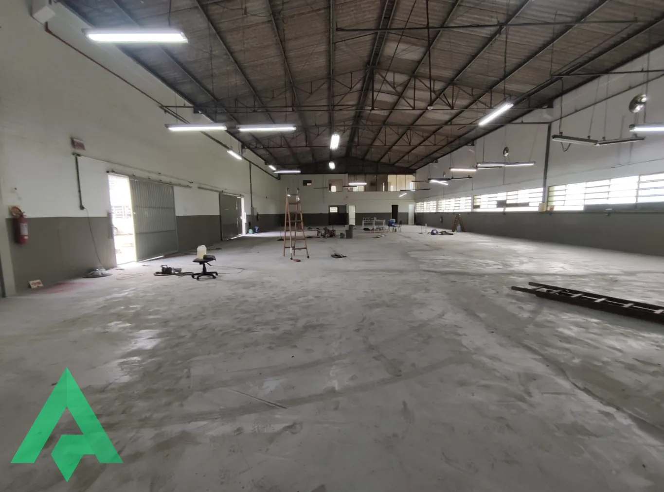 Galpão de 750 m para locação por R$ 17.500,00 - Bairro Itoupava Central - Blumenau/SC - foto 1