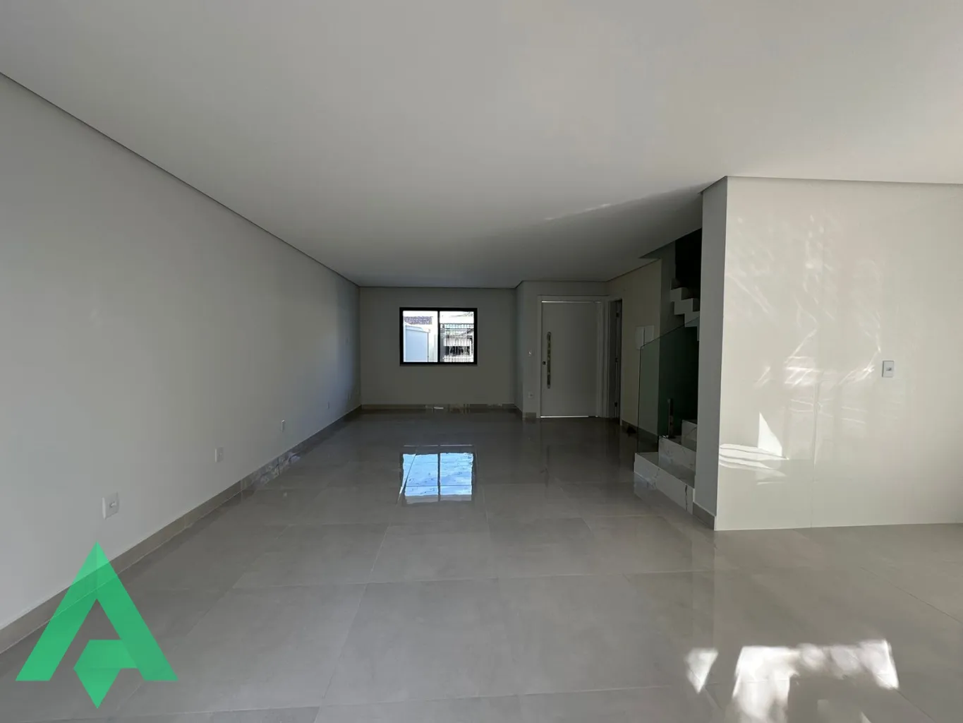 Sobrado com 3 suítes em Penha — foto 4