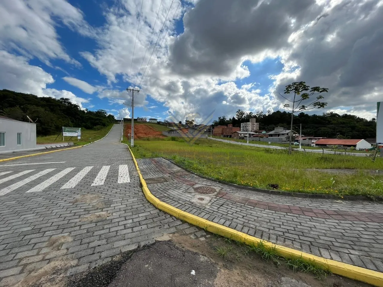 Terrenos loteamento Canto Nobre - foto 1