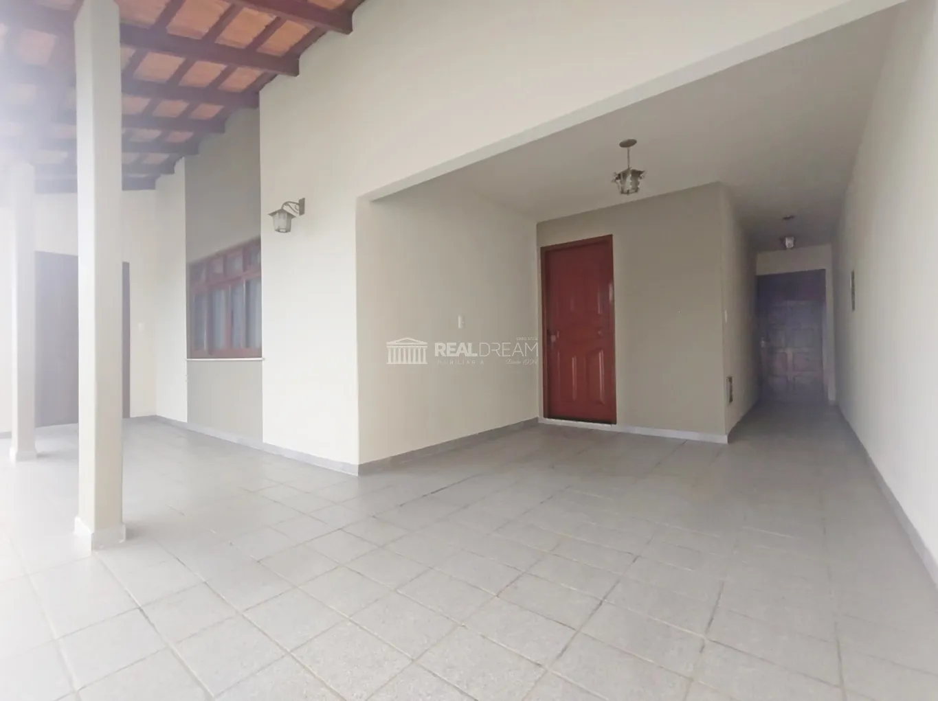 Casa com 4 dormitórios sendo 1 suíte — foto 4