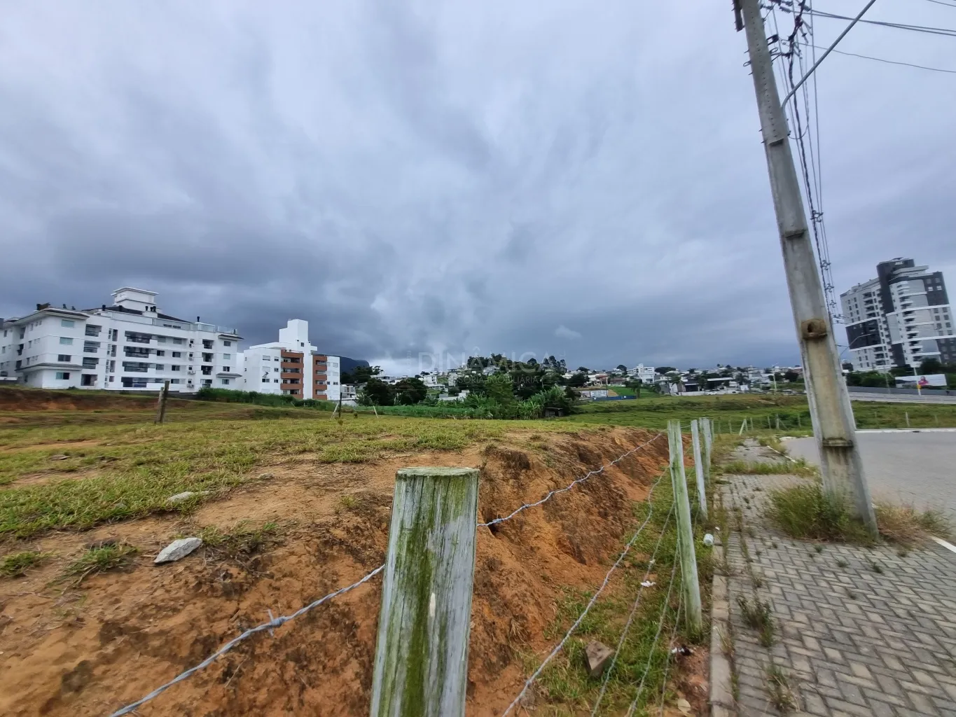 Terreno de 4.432,05 m2 há venda região central de acesso ao Pedra Branca em Palhoça-SC! — foto 5