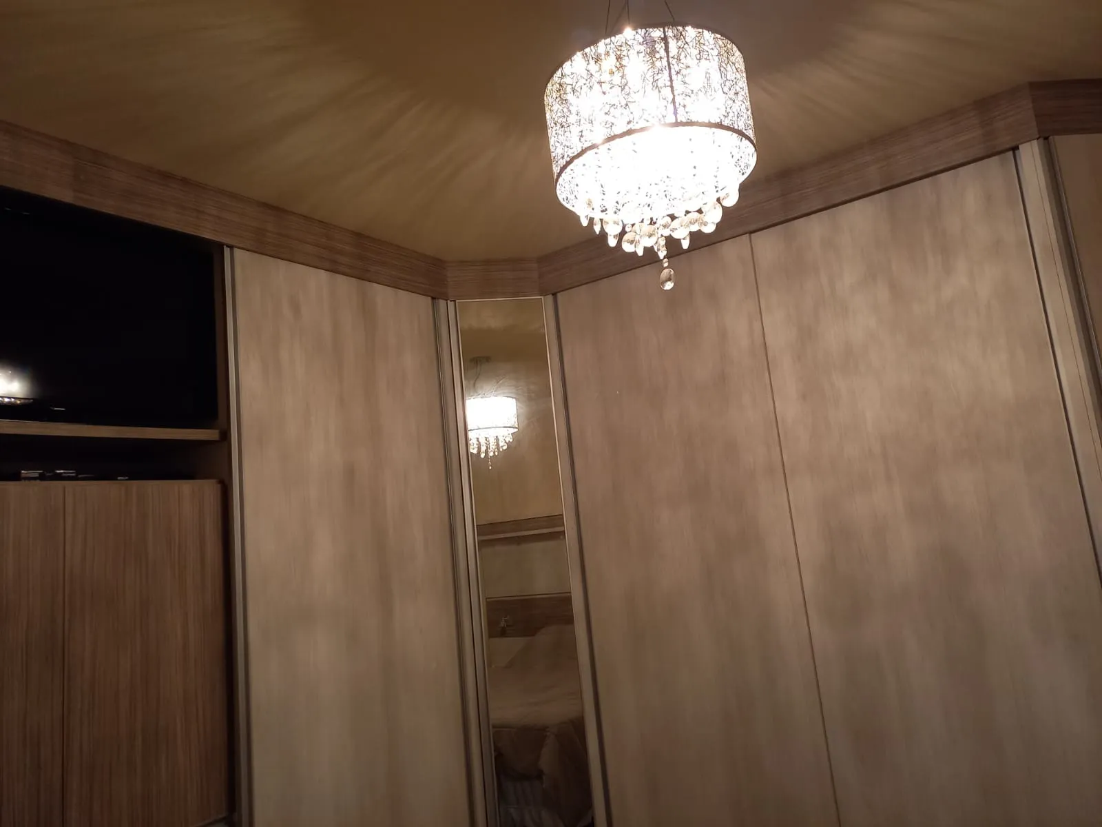 VENDO CASA  E GALPÃO — foto 2