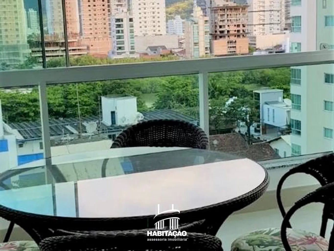 Apartamento Andar Alto com Vista para o Mar em Meia Praia/Itapema — foto 2
