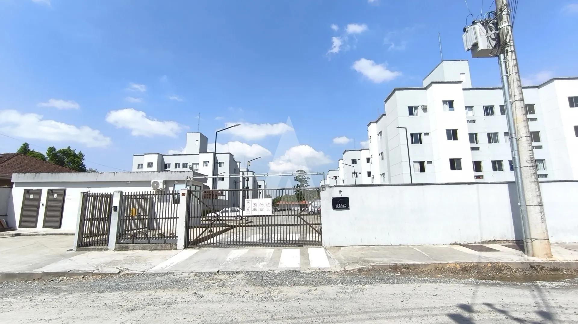 Apartamento com 2 quartos, no bairro Vila Nova. - foto 1