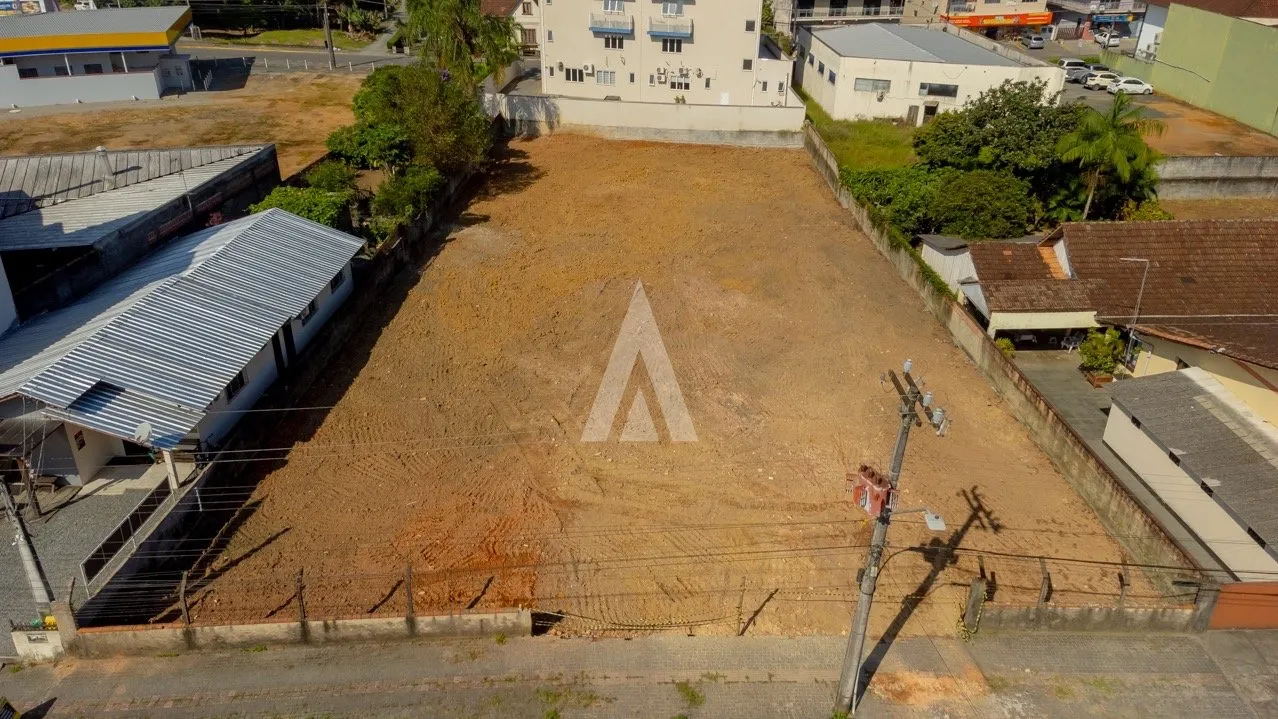 Terreno à venda no bairro Pirabeiraba em Joinville, por R$ 1.800.000.00. — foto 4