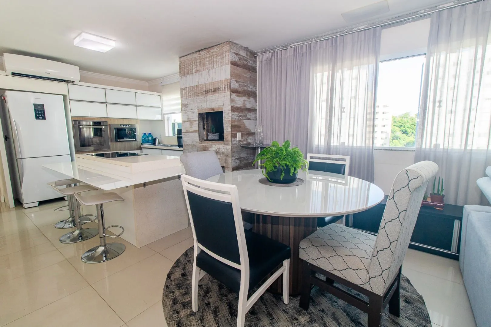 Apartamento com 3 dormitórios à venda, 101 m² por R$ 739.000,00 - Vila Nova - Blumenau/SC - foto 1