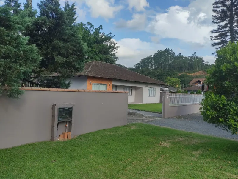 Casa em Rodeio com piscina e lagoa - foto 1