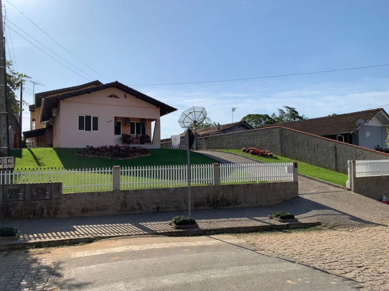 Imóvel com 02 moradias e piscina no Bairro Carijós — foto 3