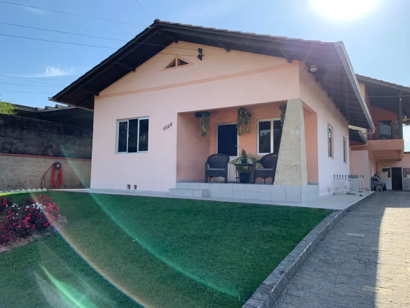 Imóvel com 02 moradias e piscina no Bairro Carijós — foto 4