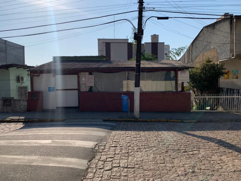 Imóvel em ótima localização com ponto comercial - foto 1