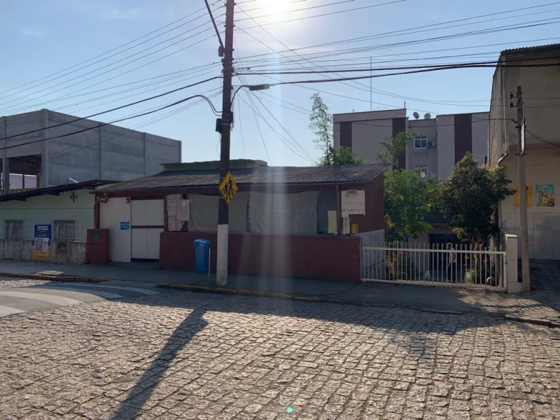Imóvel em ótima localização com ponto comercial — foto 2
