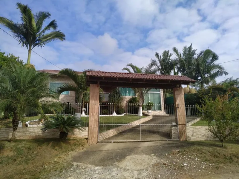 Casa de alvenaria em amplo terreno de 888,36m - foto 1