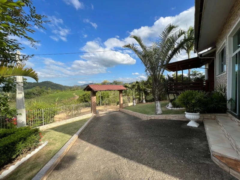 Casa de alvenaria em amplo terreno de 888,36m — foto 5
