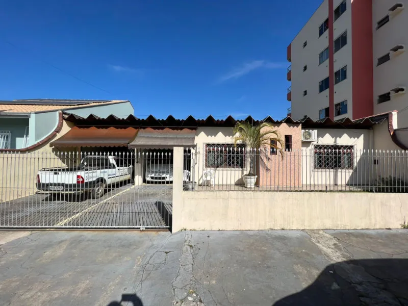 Casa com potencial comercial - foto 1