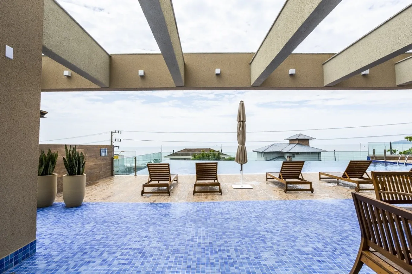 Apartamento Alto Padrão Frente Mar — foto 6