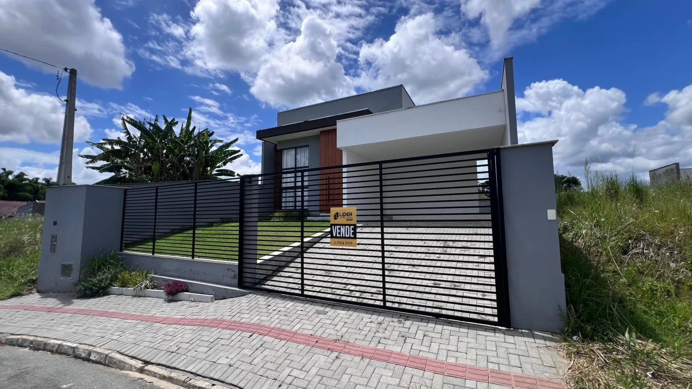 Casa de Alto Padrão a 700 metros do Centro de Indaial — foto 2