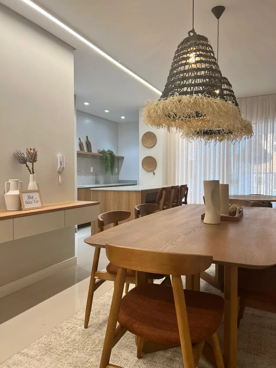 APARTAMENTO PRONTO PRA MORAR!! COM 03 DORMITÓRIOS SENDO 01 SUÍTE E 02 VAGAS NA MEIA PRAIA!! — foto 3