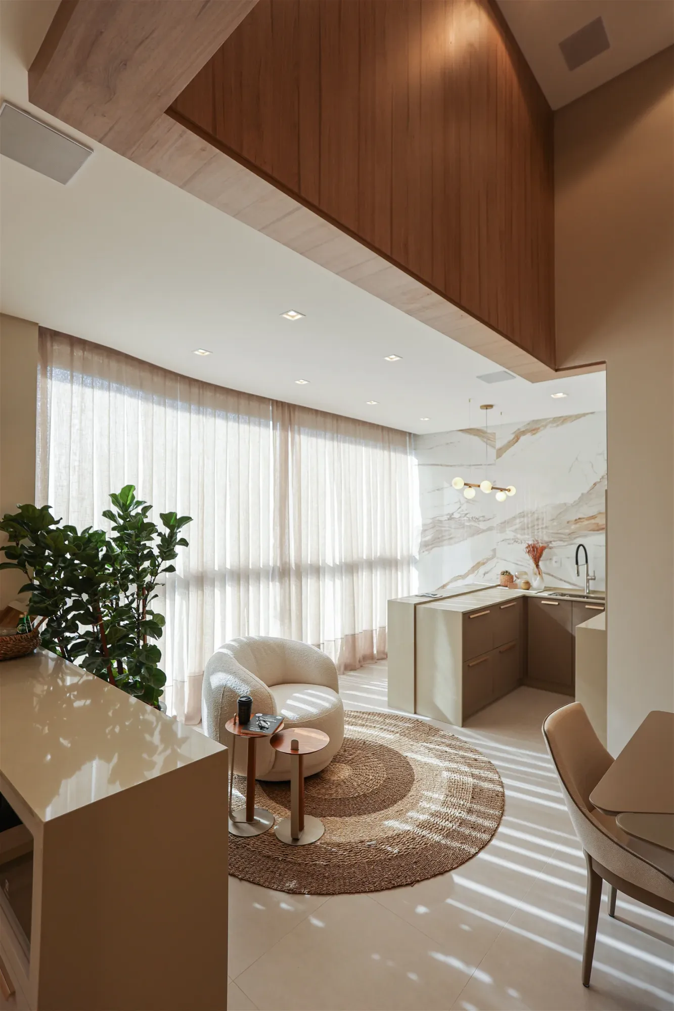 BELISSÍMO APARTAMENTO DECORADO COM 03 SUÍTES E 02 VAGAS DE GARAGEM!!! — foto 6