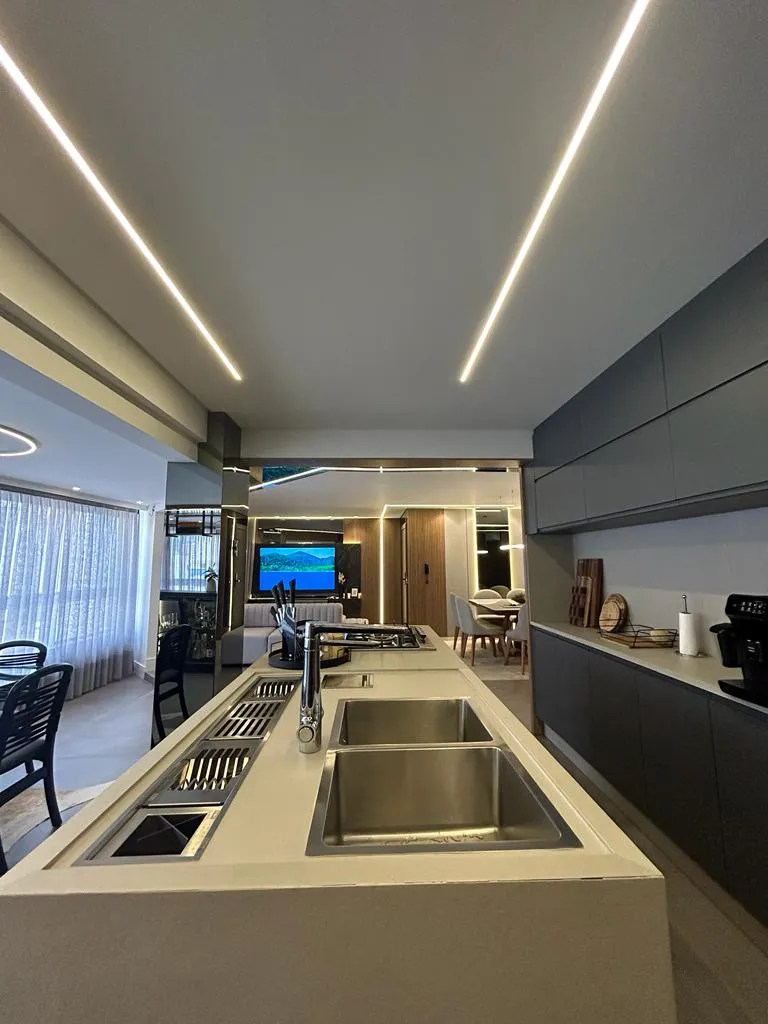 COBERTURA MOBILIADA PRONTA PRA MORAR COM 04 DORMITÓRIOS SENDO 02 SUÍTES E 02 VAGAS!! — foto 3