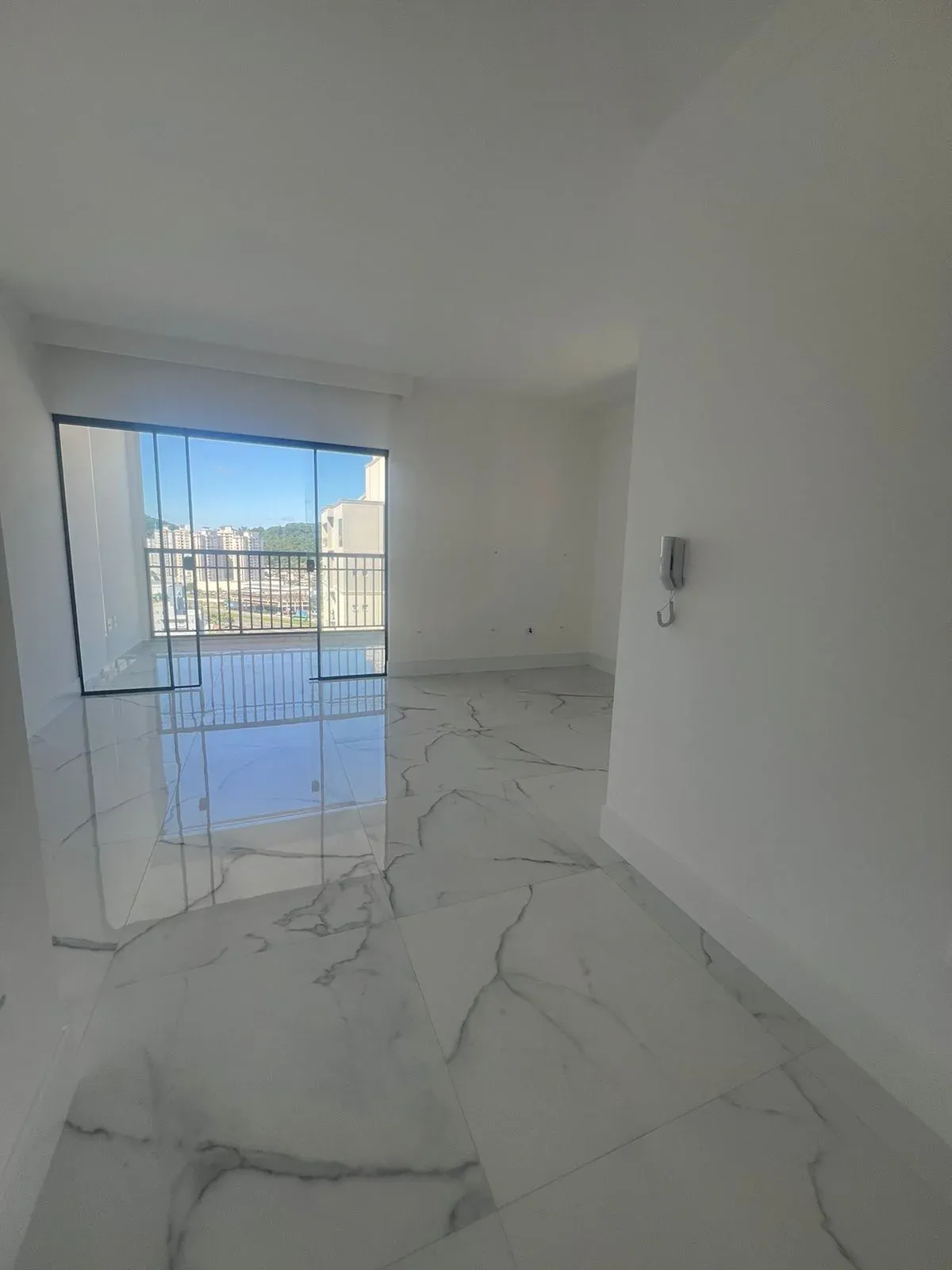 COBERTURA EM EXCELENTE LOCALIZAÇÃO NO CENTRO DE ITAPEMA!!! SALDO EM 70 MESES!! — foto 3