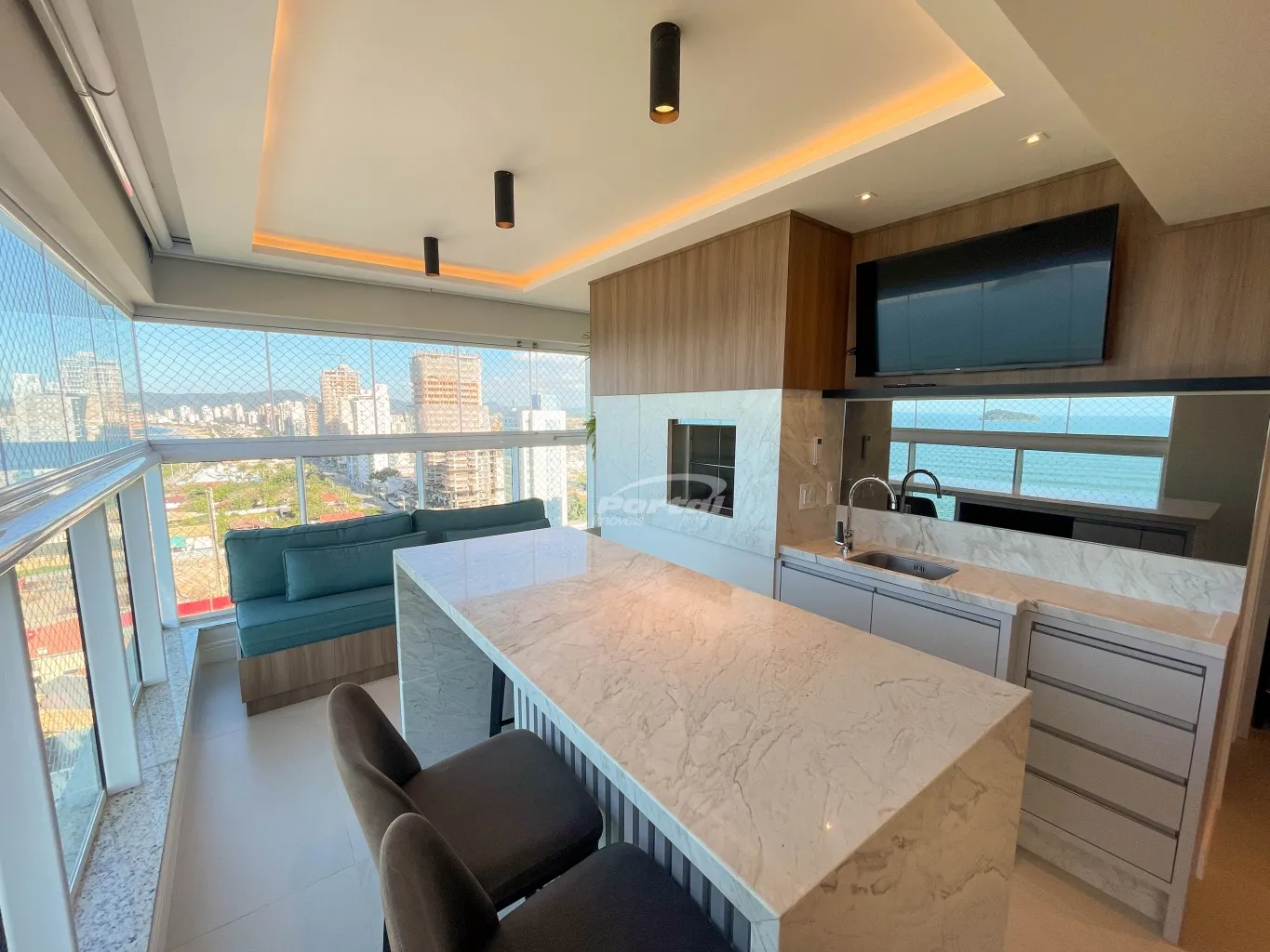 Apartamento frente mar, finamente mobiliado e decorado em empreedimento alto padrão da Vetter Empreendimentos com 3 suítes e 2 vagas de garagem!! — foto 4