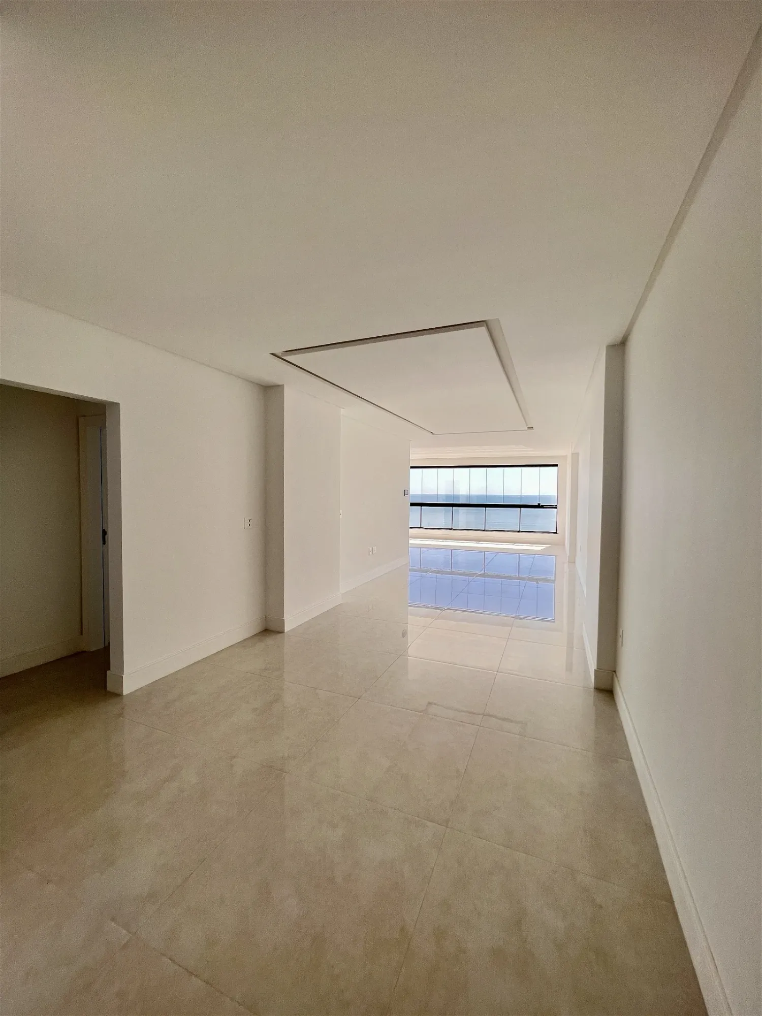 APARTAMENTO BEM LOCALIZADO!!! COM 04 SUÍTES E 03 VAGAS DE GARAGEM!!! — foto 3