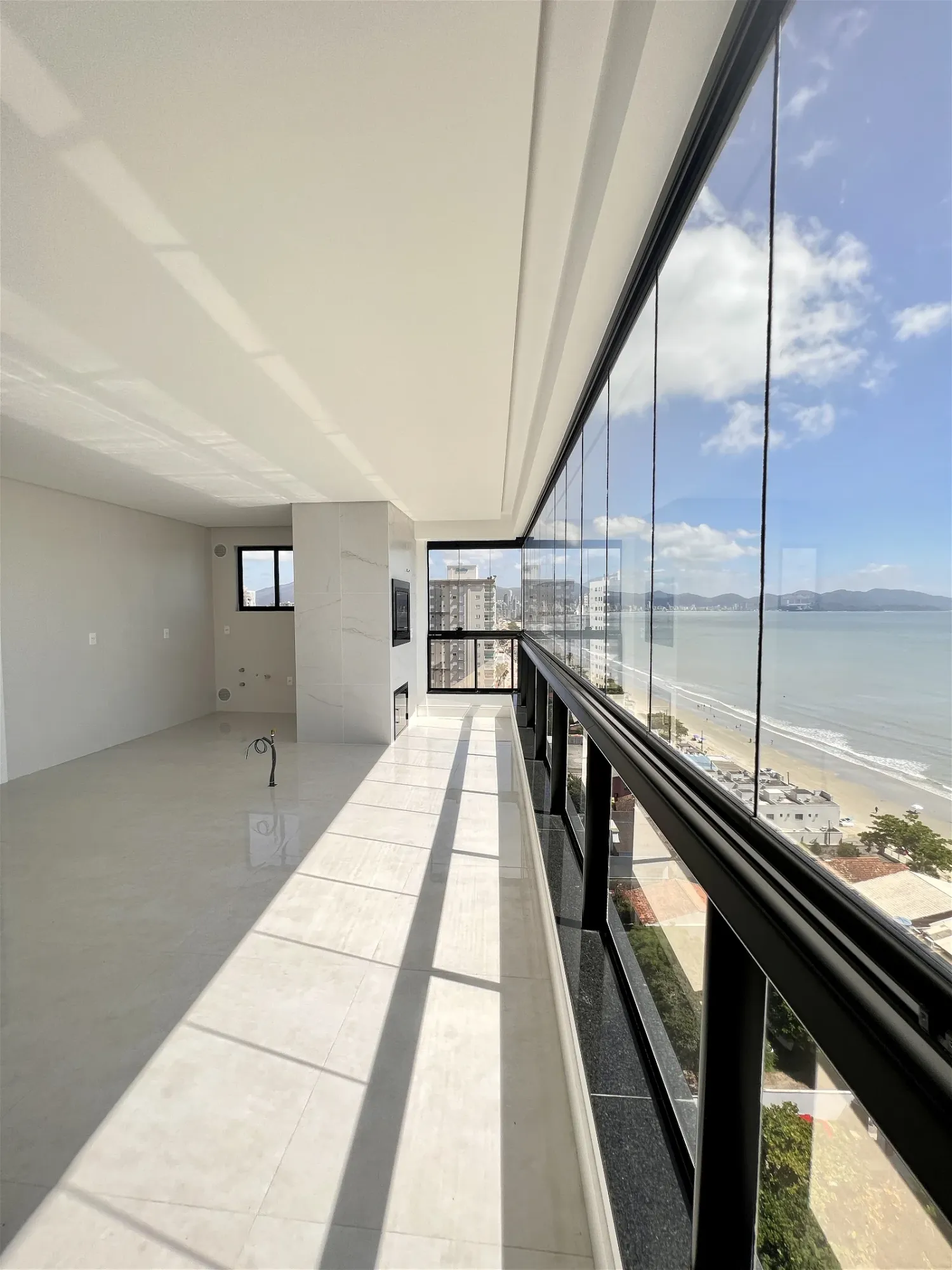 APARTAMENTO BEM LOCALIZADO!!! COM 04 SUÍTES E 03 VAGAS DE GARAGEM!!! - foto 1