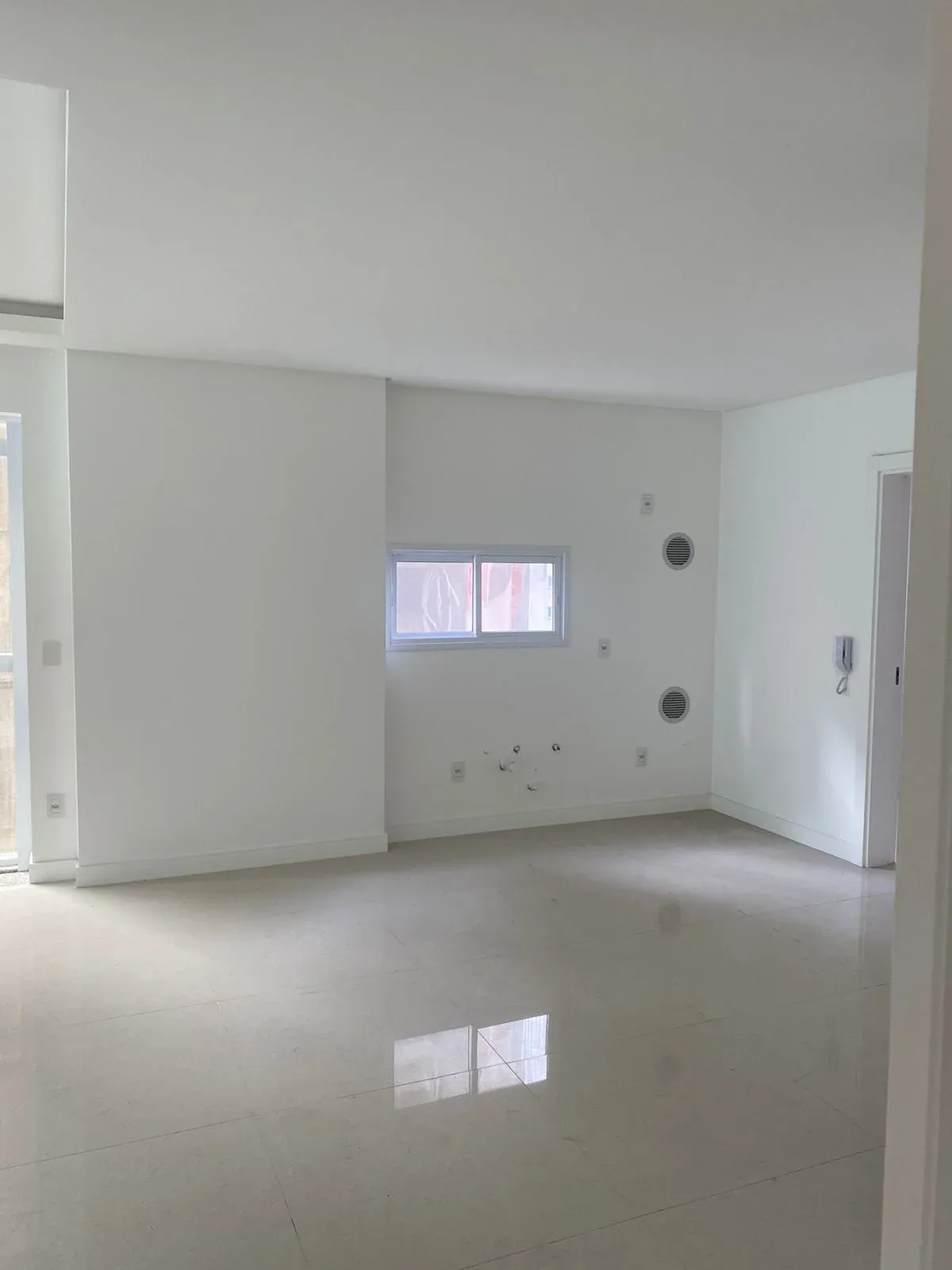 APARTAMENTO PRONTO PRA MORAR!! COM 04 DORMITÓRIOS SENDO 02 SUÍTES E 03 VAGAS NA MEIA PRAIA!! — foto 6