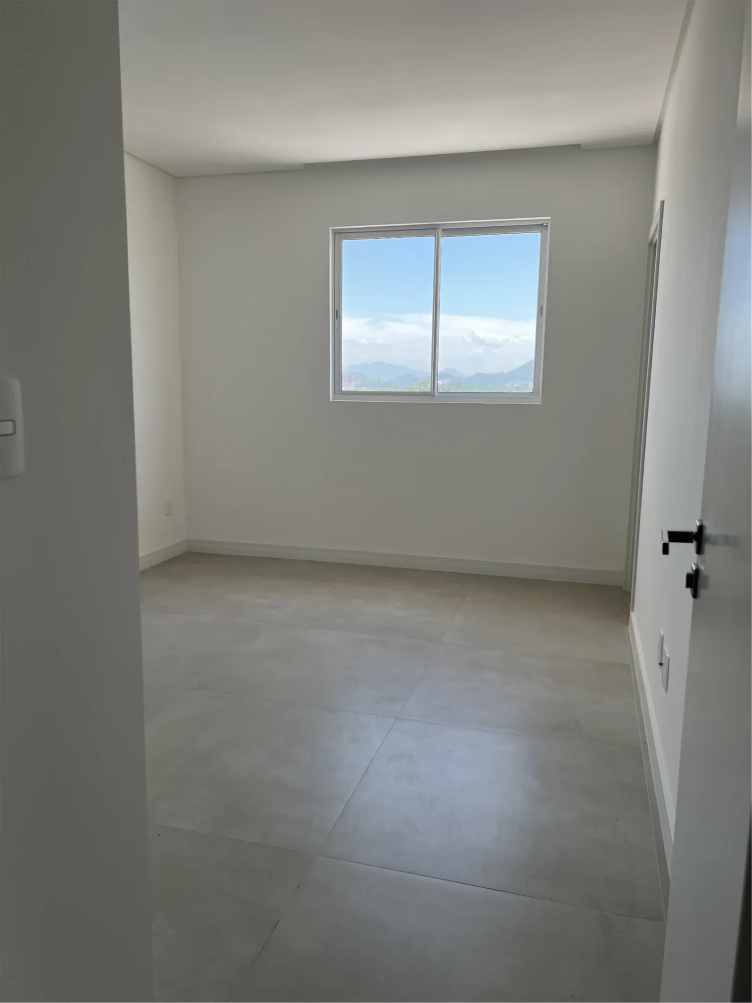 APARTAMENTO PRONTO PRA MORAR!! COM 03 SUÍTES E 03 VAGAS DE GARAGEM NA MEIA PRAIA!! — foto 6