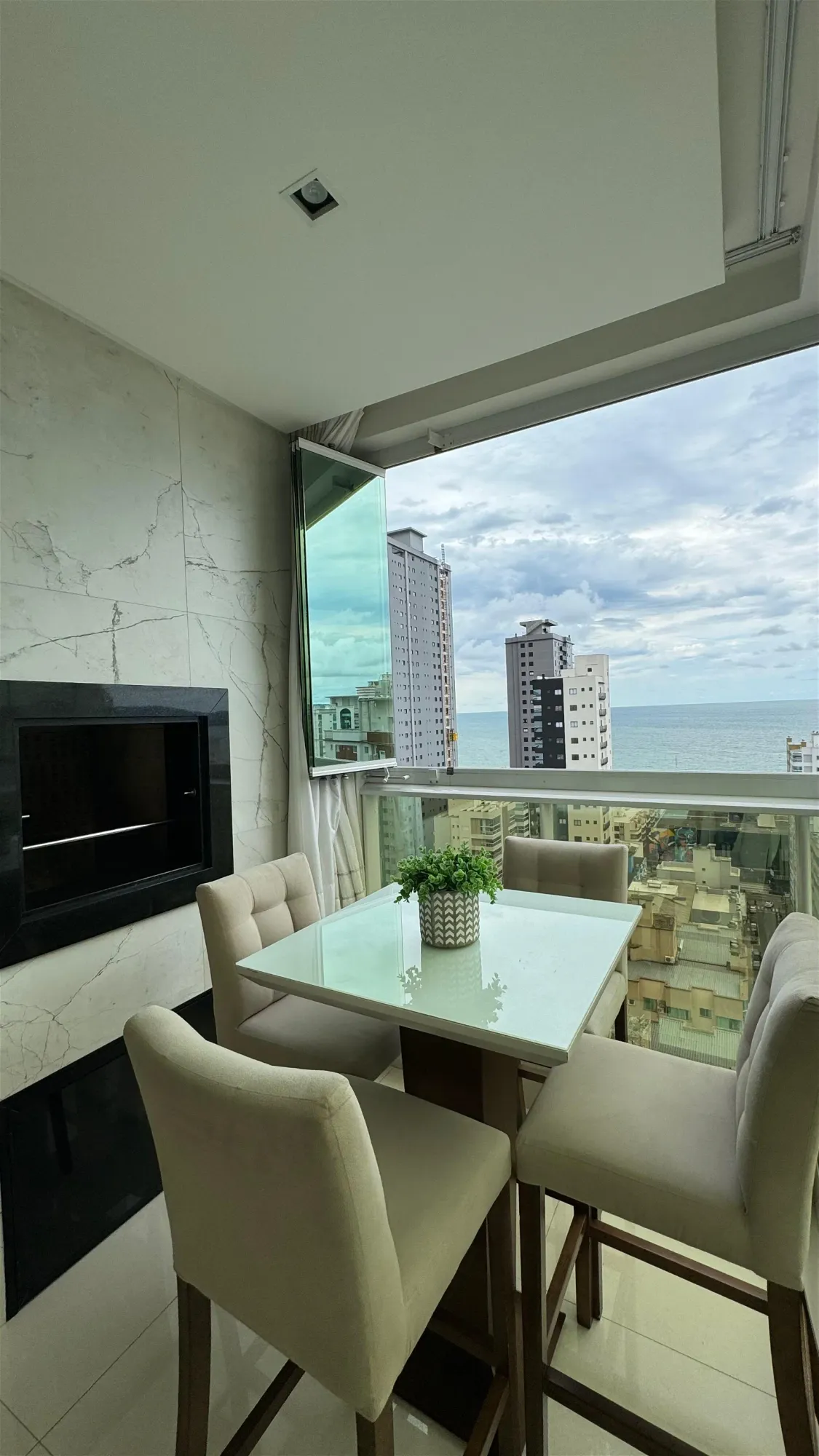 APARTAMENTO 01 POR ANDAR COM 03 SUÍTES E 04 VAGAS DE GARAGEM!!! — foto 3