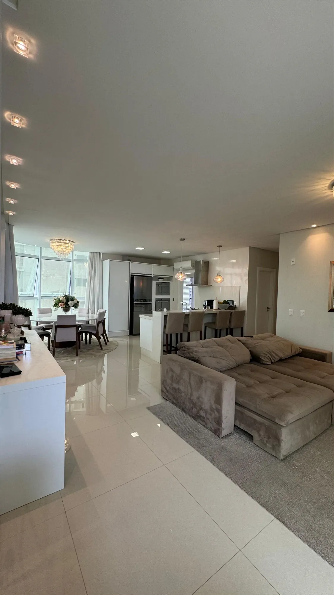 APARTAMENTO 01 POR ANDAR COM 03 SUÍTES E 04 VAGAS DE GARAGEM!!! — foto 4