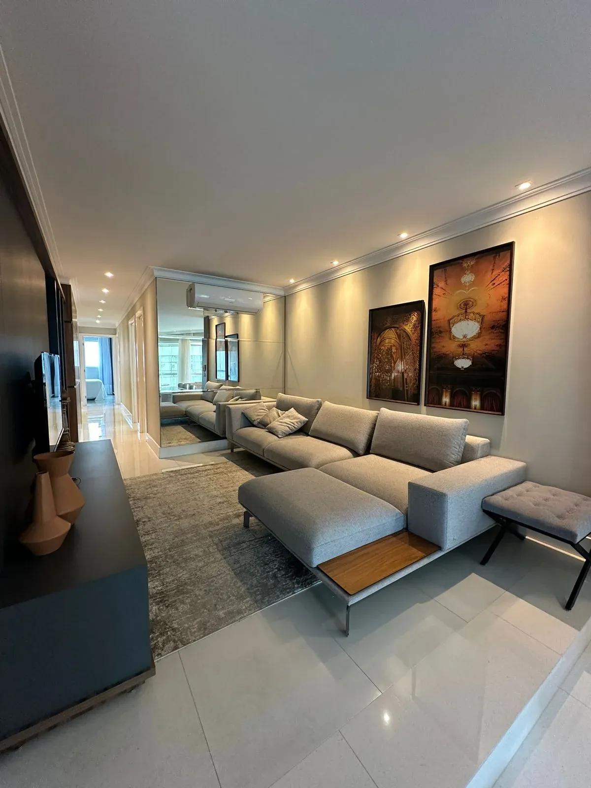 SALDO EM 100 MESES!!! APARTAMENTO PRONTO PRA MORAR!! COM 03 SUÍTES E 02 VAGAS DE GARAGEM NA MEIA PRAIA!! — foto 2