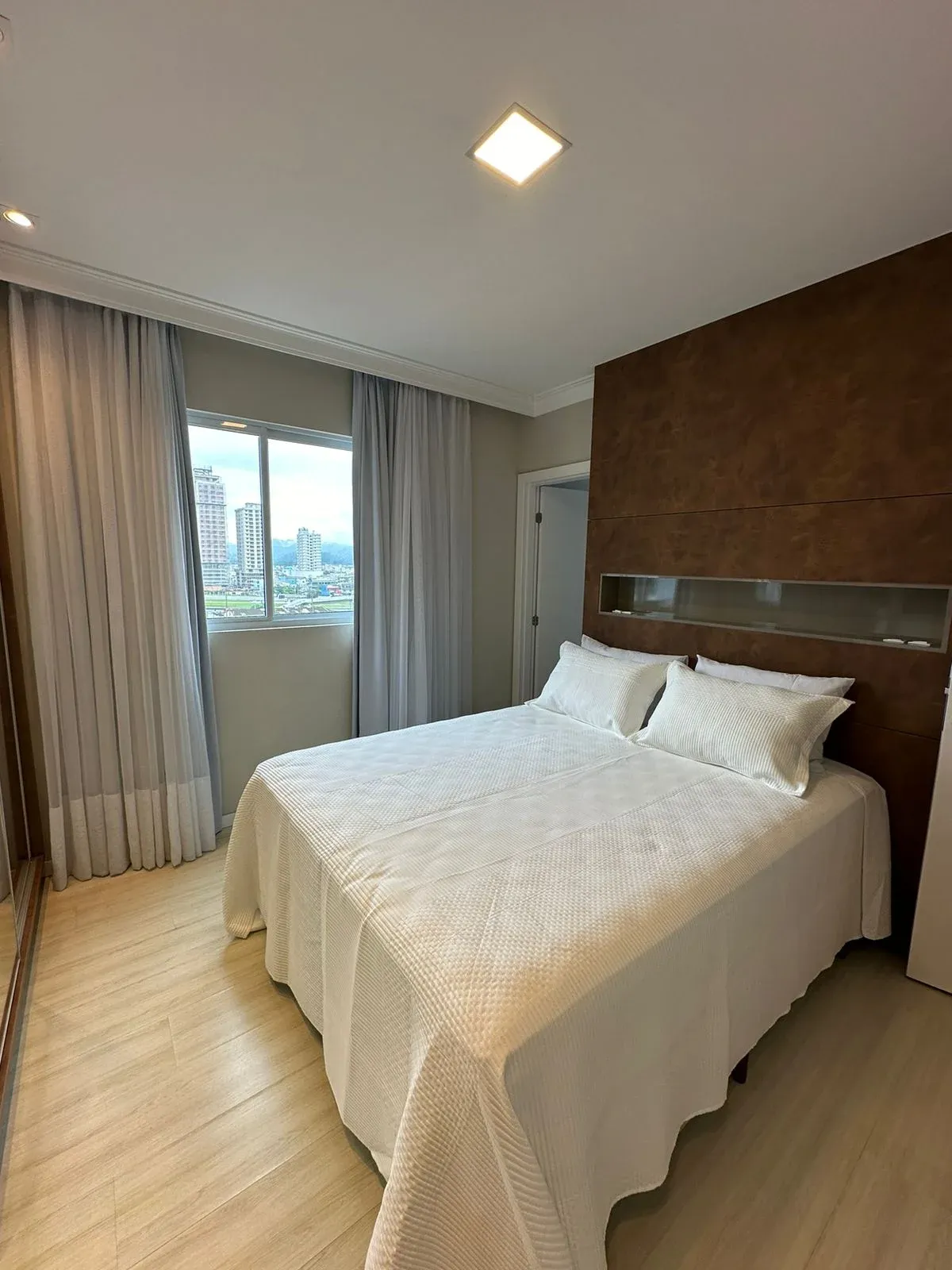 SALDO EM 100 MESES!!! APARTAMENTO PRONTO PRA MORAR!! COM 03 SUÍTES E 02 VAGAS DE GARAGEM NA MEIA PRAIA!! — foto 6