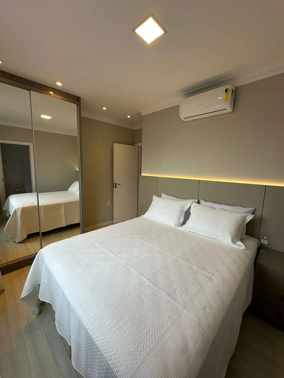 SALDO EM 100 MESES!!! APARTAMENTO PRONTO PRA MORAR!! COM 03 SUÍTES E 02 VAGAS DE GARAGEM NA MEIA PRAIA!! — foto 7