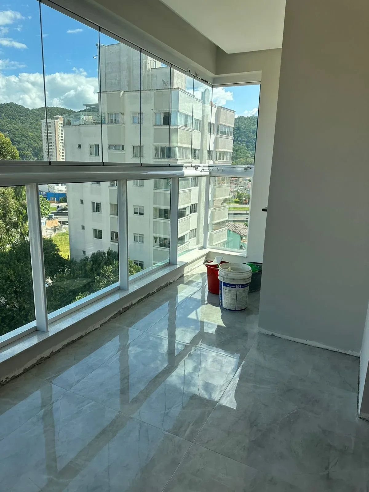 SALDO EM 100 MESES!!! APARTAMENTO NO CENTRO DE ITAPEMA COM 03 SUÍTES E 02 VAGAS DE GARAGEM!!! — foto 6