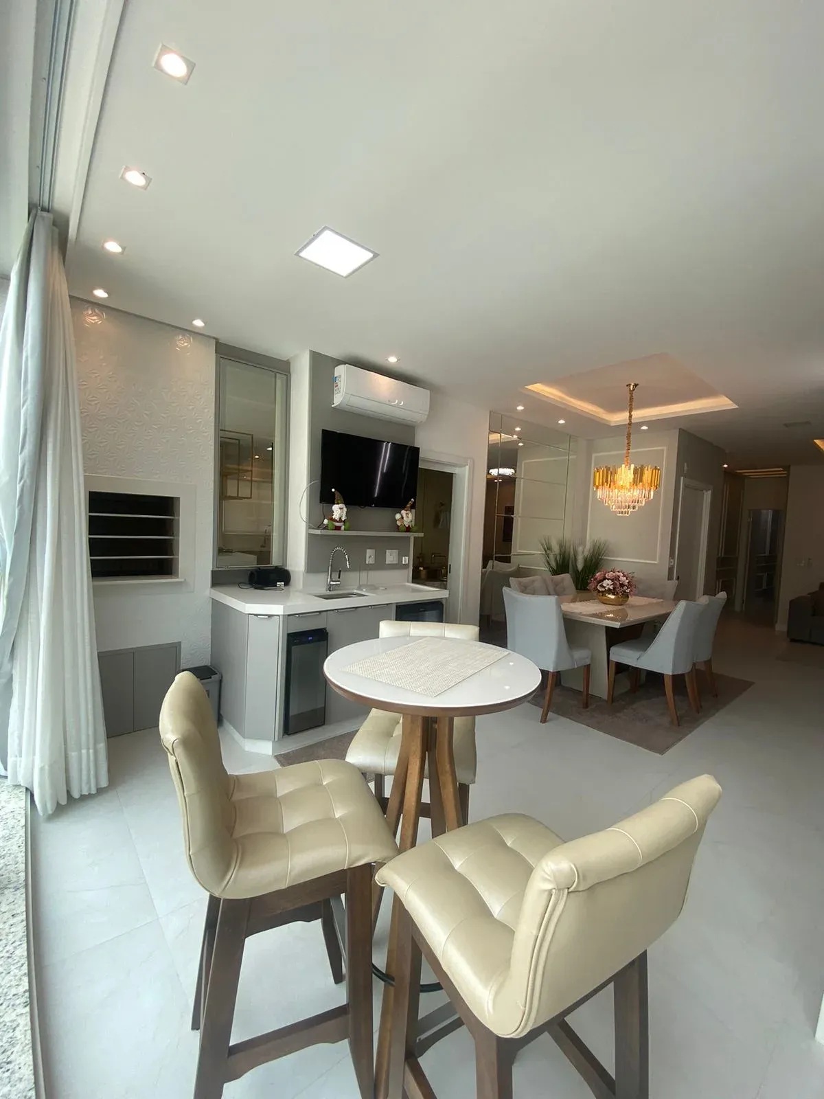 APARTAMENTO MOBILIADO E DECORADO COM SALDO EM 100 MESES!!!! — foto 5