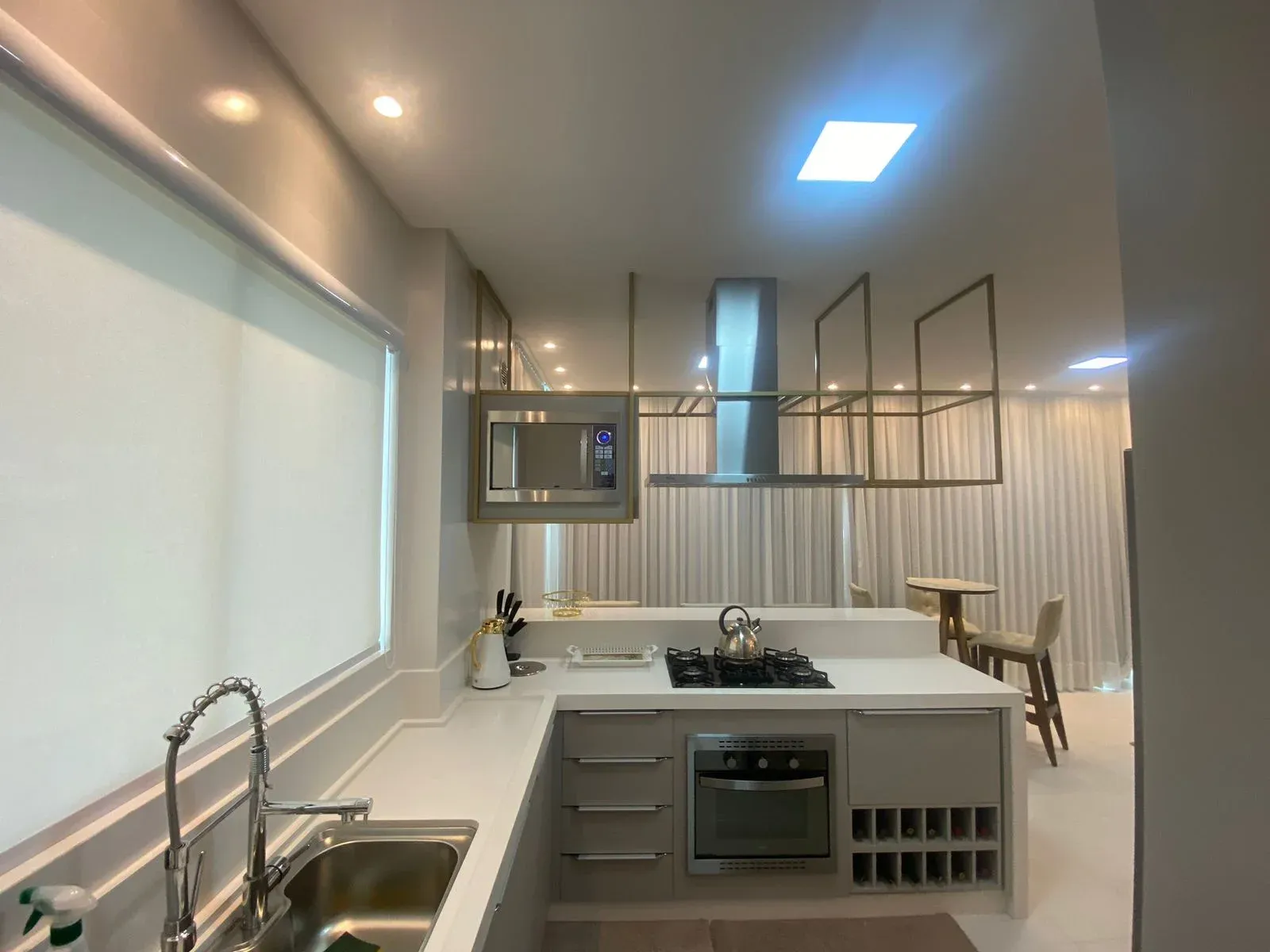 APARTAMENTO MOBILIADO E DECORADO COM SALDO EM 100 MESES!!!! - foto 1