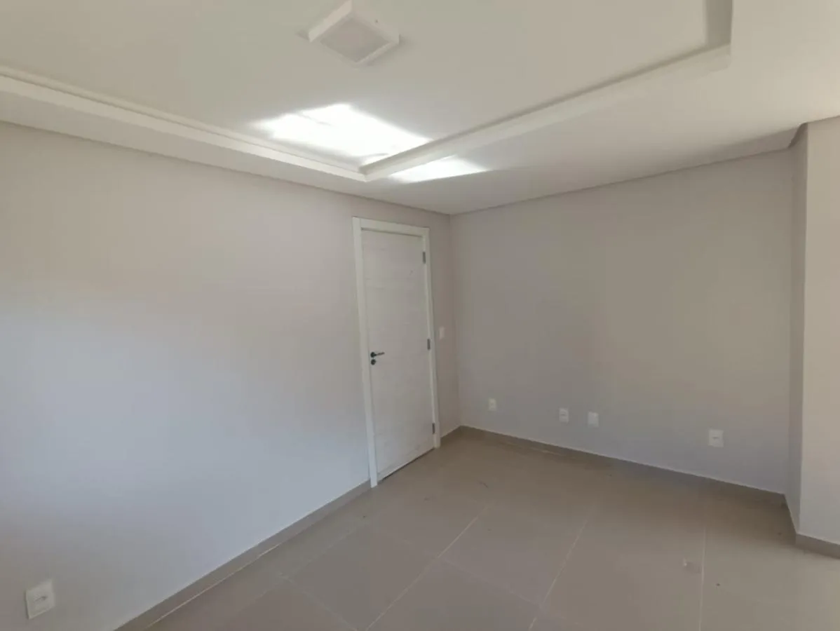 Sobrado para Venda em Blumenau, Salto Weissbach, 3 dormitórios, 1 suíte, 2 banheiros, 1 vaga — foto 4