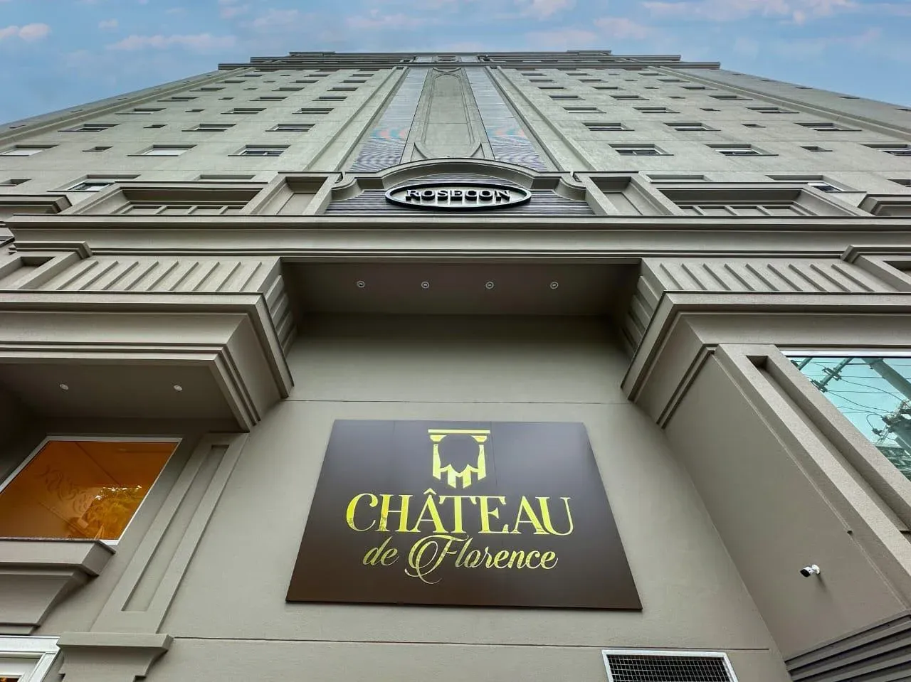 EXCELENTE LOCALIZAÇÃO!!! APARTAMENTO COM 03 SUÍTES E 02 VAGAS DE GARAGEM!!! - foto 1