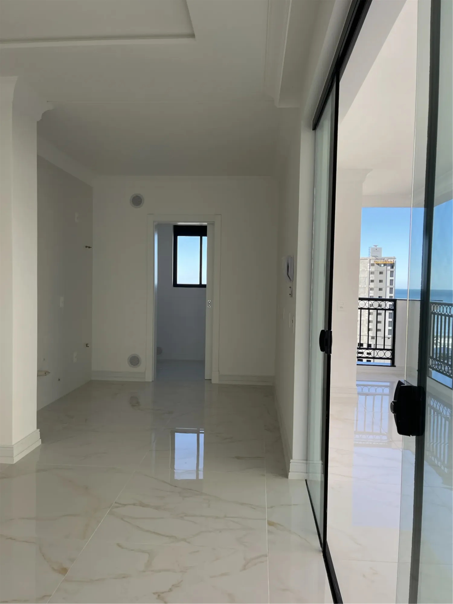 PRONTO PRA MORAR!!! SALDO EM 80 MESES!!! COM 03 SUÍTES E 02 VAGAS DE GARAGEM!! — foto 4