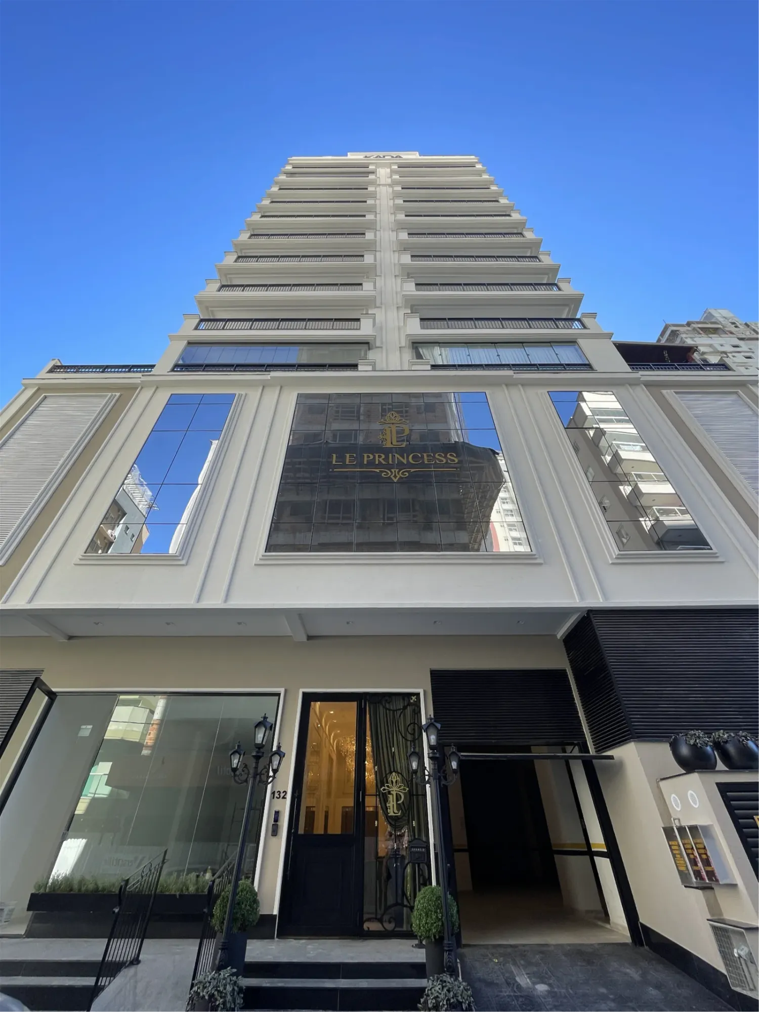 PRONTO PRA MORAR!!! SALDO EM 80 MESES!!! COM 03 SUÍTES E 02 VAGAS DE GARAGEM!! - foto 1