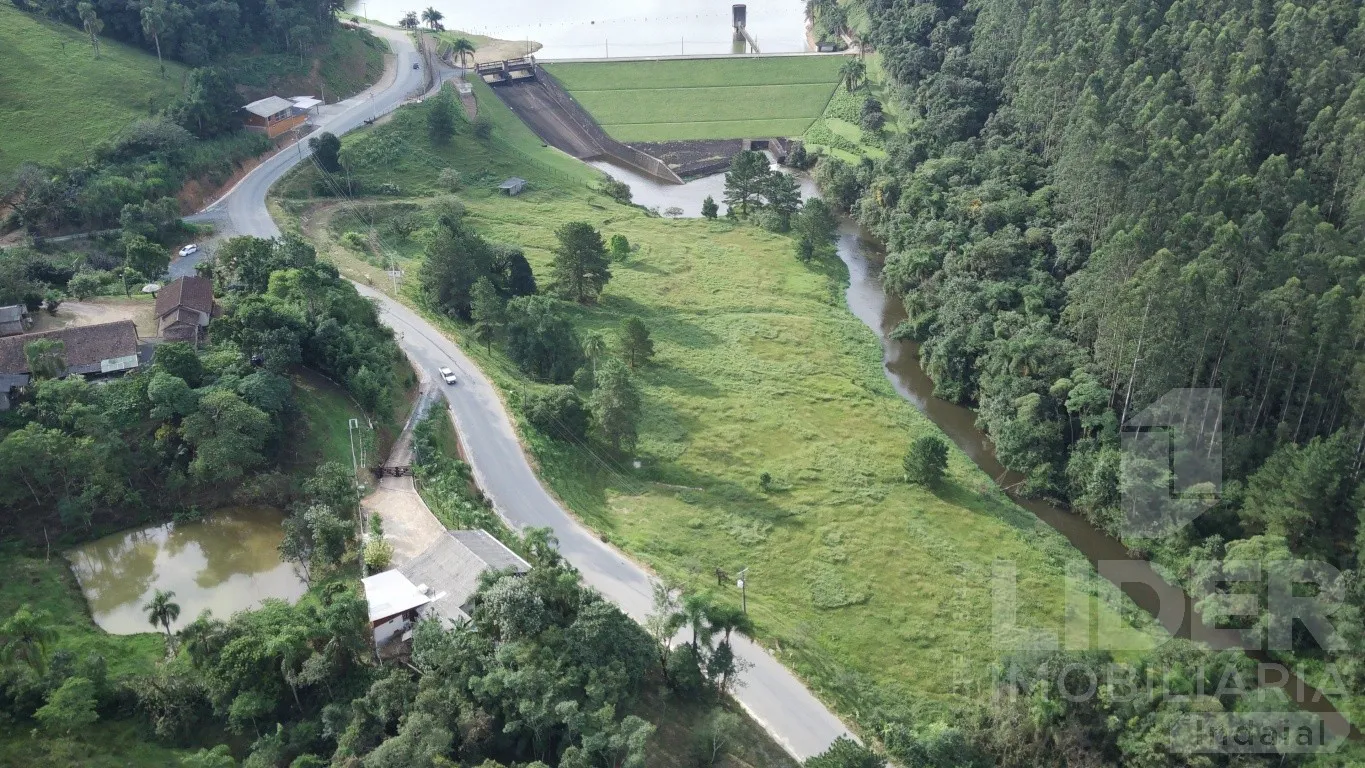 Terreno com 23.610,80m de frente para Barragem em Alto Palmeiras — foto 3