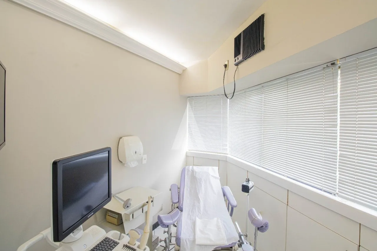 Prédio Comercial à venda no bairro Centro em Joinville, por R$ 390.000.00. — foto 6