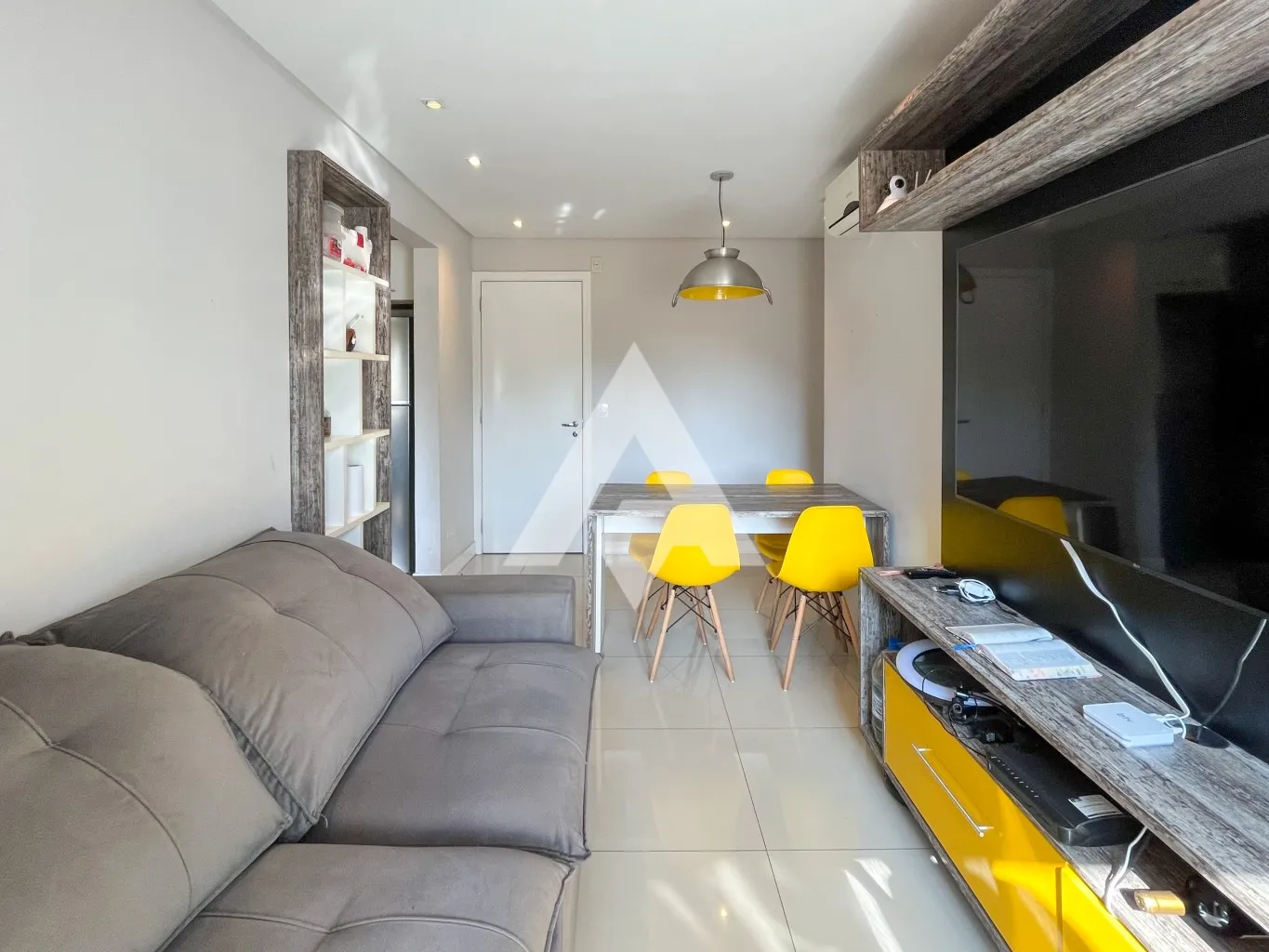 Apartamento semi mobiliado no bairro Fortaleza — foto 2