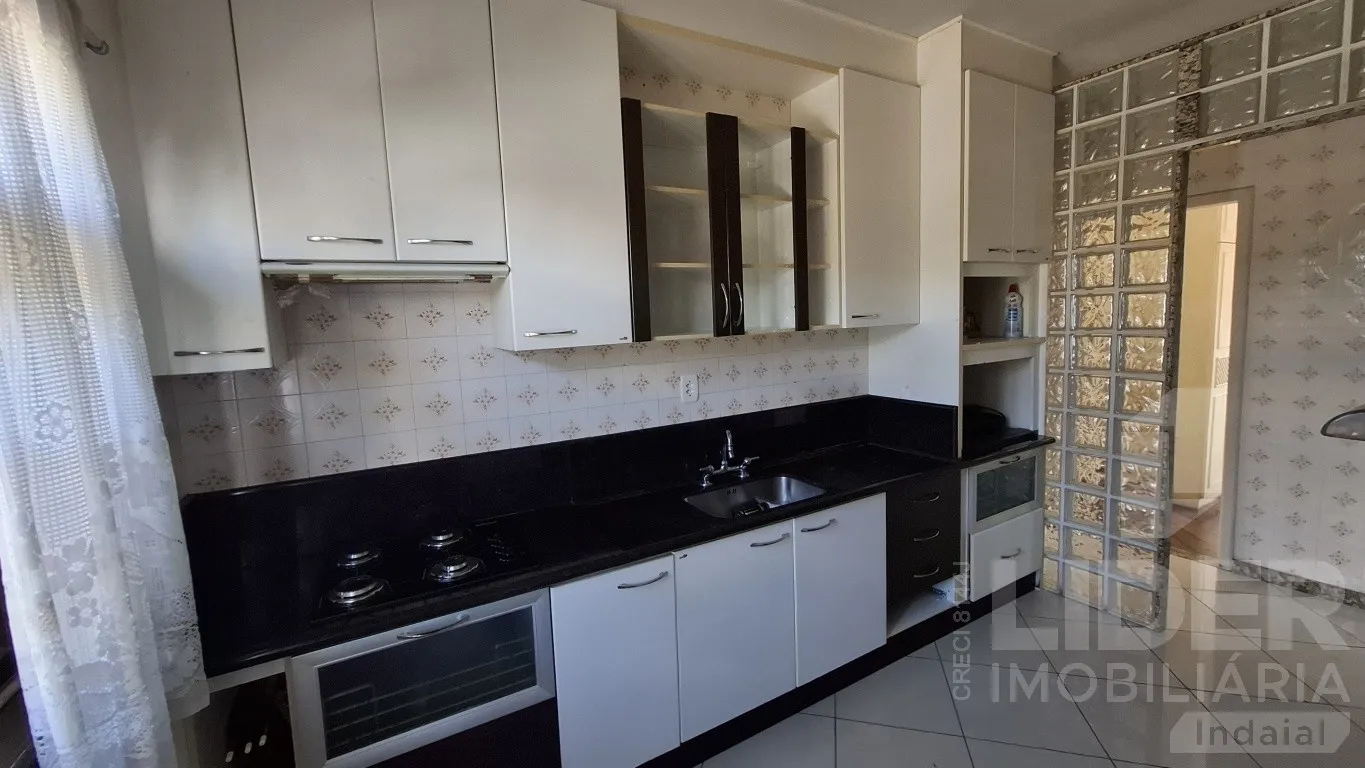 CASA DE ESQUINA COM AMPLO TERRENO COMERCIAL NO BAIRRO DAS NAÇÕES — foto 7